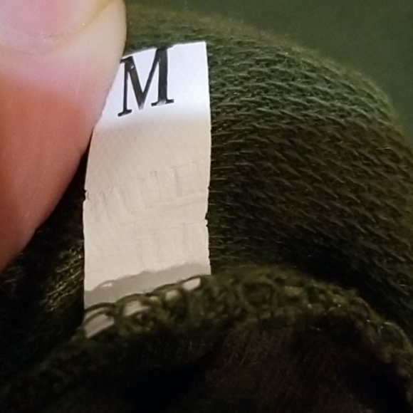 Sweater - Picture 8 of 8